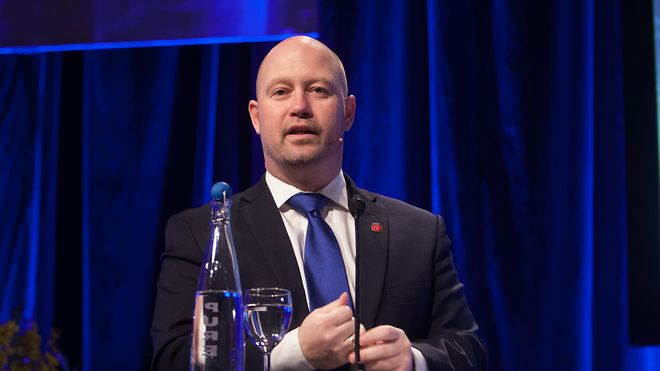 Stortinget strammer inn overvåkingslov