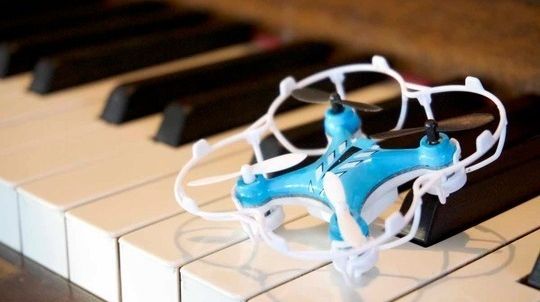 Hábrók Nano Quadcopter er en liten, billig og veldig artig drone.