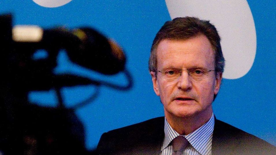 Tidligere konsernsjef Jon Fredrik Baksaas i Telenor ønsker ikke å kommentere rapporten fra 2004 overfor NRK.