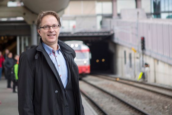 Gunnar Løvås, assisterende Jernbanedirektør i Jernbaneverket 