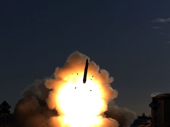 Boeing og Saab har det siste halvåret samarbeidet om å ta fram Ground Launched Small Diameter Bomb (GLSDB). I forrige måned ble systemet prøveskutt på rakettskytefeltet i Vidsel. 