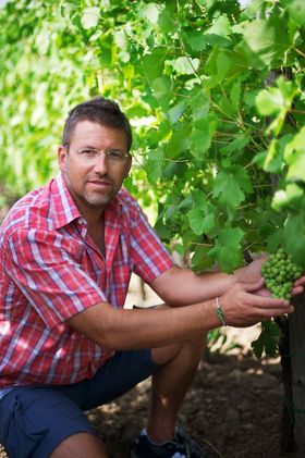 Giordano Lombardo i sin mest kjente vinmark Vigne Sanmartino.