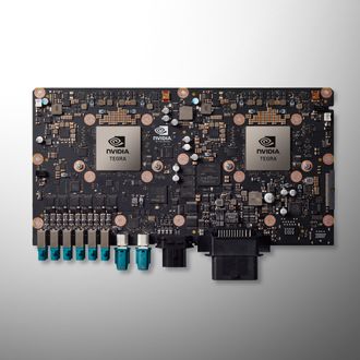 Nvidia Drive PX 2 er datamaskinplattformen som er installert i alle Teslas nye biler.