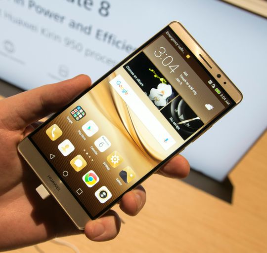 Huaweis egne menyer kommer med en mengde tilpasninger og funksjoner.