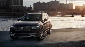 Splitter nye Volvo XC90 er en av bilene som kan styres med stemmen fra Microsoft Band 2.