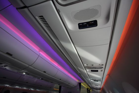 "Mood-lightning", kaller Airbus den nye kabinbelysningen i A350. 