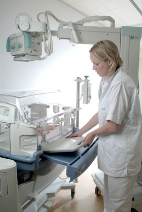 Mobile røntgenmaskiner: Små mobile røngenmaskiner i kombinason med digitale røngensensorer forenklere hverdagen i helsesektoren. 