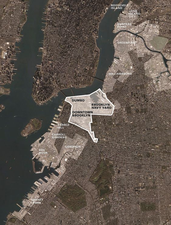 Brooklyn Tech Triangle ligger i området rundt Brooklyn Bridge og Manhattan Bridge - i kort reiseavstand til Manhattan. 