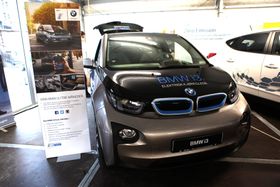 BMW i3 er den første moderne elbilen som selges i Costa Rica.