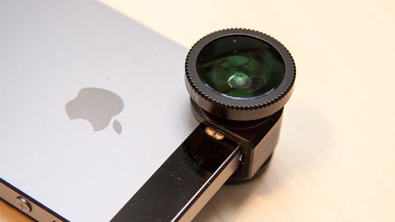 Olloclip lager linser du kan sette utenpå iPhones kameralinse. 