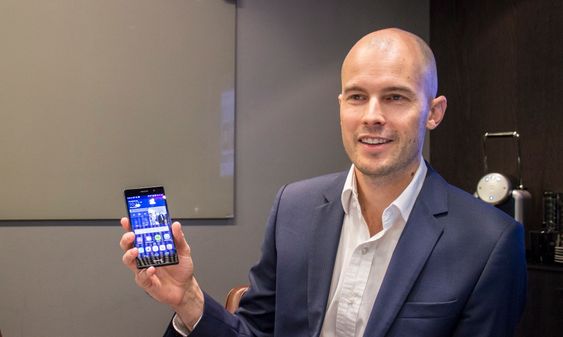 Skal bli store i Norge: Markedssjef for forbrukerenheter i Huawei i Norge, David Stone, vil bruke Ascend P7 til å vokse i Norge. 