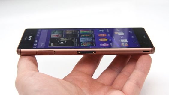 Xperia Z3 er ikke spesielt tjukk.