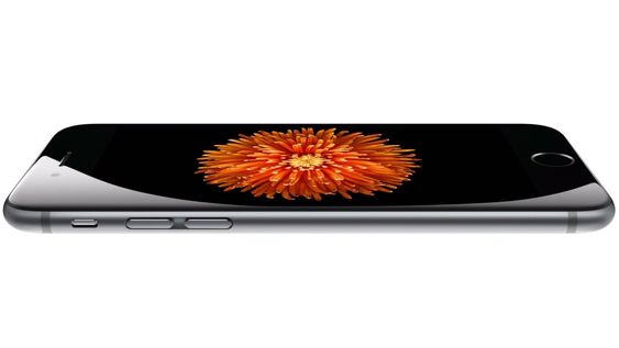 iPhone 6 har sprekere spesifikasjoner, naturlig nok. Men det er gjerne ikke grunn god nok til å oppgradere om du har forgjengeren, som fortsatt er en spreking. 