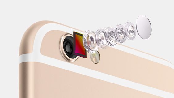  iPhone 6 er utstyrt med et 8 MP iSight-kamera med en ny sensor som skal gjøre at iPhone 6 angivelig skal fokusere bedre enn noen sinne.