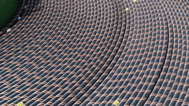 Datasentre vil finansiere fiber til utlandet