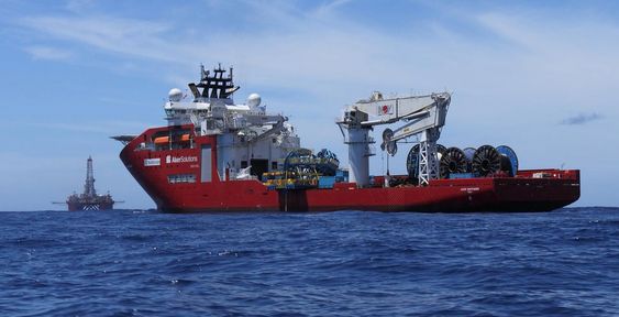 Avansert: Aker Wayfarer ble levert i oktober 2010 og var ett av verdens mest avanserte og store offshoreskip med sine 157  x 27 meter l/b og 400 tonns kran og 10.500 dødvekttonn. 