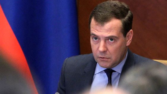 Russlands statsminister Dmitrij Medvedev er vert for et toppmøte om miljøproblemene i Østersjøen i St. Petersburg fredag og lørdag. Russland kommer dårligst ut på en rangering av østersjølandenes innsats for å verne livet i det sterkt forurensede havområdet. 