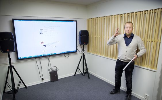 Lager lydlab med E18-støy. Audun Solvang, Brekke & Strand Akustikk AS. Foto: Eirik Helland Urke