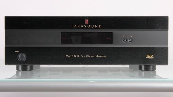  Parasound Model 2250 