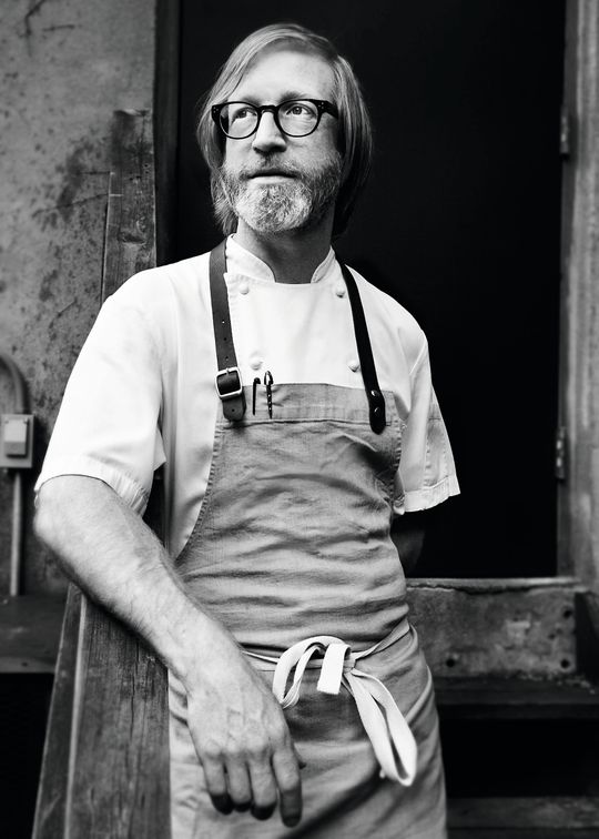 Daniel Burns er innehaver.