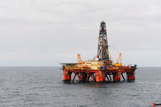 Statoil og partnerne meldte tidligere i høst at de fant mellom 140 og 270 millioner fat utvinnbare oljeekvivalenter på Geitungen. Letebrønn 16/2-12 ble boret av boreriggen Ocean Vanguard. 