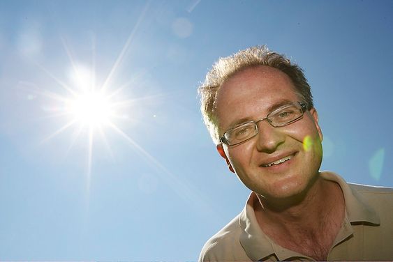 SER ETTER ACTION: Astrofysiker Knut Jørgen Røed Ødegaard.