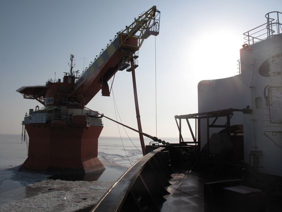 Episode: Russia - Arctic IcebreakerPicture shows: Timofey Guzhenko connected to Varandey oil terminal 