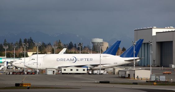 Dreamlifter brukes til å frakte 787-deler fra blant annet Sør-Carolina til Everett, Washington. 