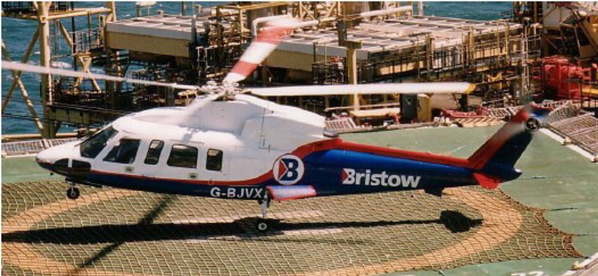 Dette Sikorsky S-76-helikopteret fra Bristow havarerte på vei til Norwich i 2002 og tok livet av alle elleve om bord. Et av bladene på hovedrotoren sviktet. Trolig hadde det vært en voksende sprekk på rotorbladet i tre år før ulykken skjedde, uten at dette ble oppdaget. 