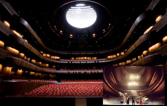LIGNER DET?: Snøhætta har fått kritikk for at det nye operahuset i Busan i Sør-Korea ligner på operahuset i Bjørvika i Oslo. Døm selv.  