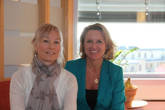 Liv Kari Hansteen (til høyre) og Kathrine Gjerde 