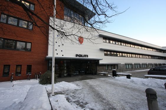 Rogaland Politikammer, med Nordsjø- og miljøseksjonen i enden av den hvite fløyen.