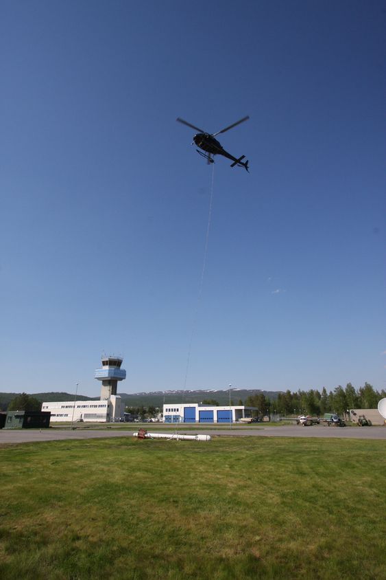 Bardufoss lufthavn. På kartlegging med NGU i Mauken-området i Målselv kommune, juni 2011.