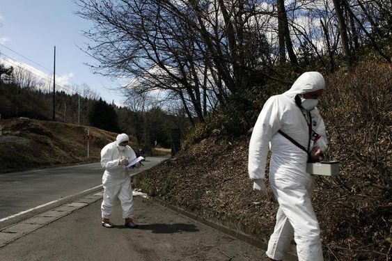 Fukushima,  Japan, 4 april 2011 Greenpeace nuclear campaigner Jan Van De Putte and Nikki Westwood monitor radiation outside the city  of Fukushima, 60 km from the stricken Fukushima Daiichi nuclear power plant. Greenpeace is working in the area to monitor radioactive contamination of food and soil to estimate health and safety risks to the local population. ID:GP02CDCJapan Nuclear DisasterFukushima, Japan, 4 april 2011 Greenpeace nuclear campaigner Jan Van De Putte and Nikki Westwood monitor radiation outside the city of Fukushima, 60 km from the stricken Fukushima Daiichi nuclear power plant. Greenpeace is working in the area to monitor radioactive contamination of food and soil to estimate health and safety risks to the local population.04/04/2011© Markel Redondo / Greenpeace