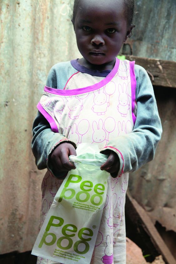 Peepoo-posen testes i Nairobi Kenya