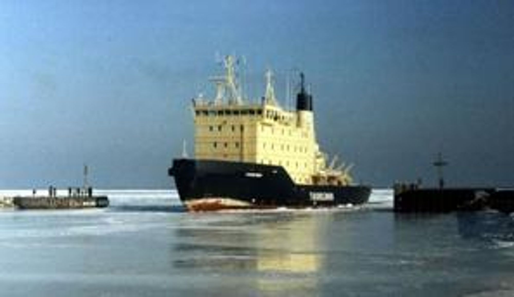 isbryteren Thorbjørn ble ferdigstilt ved Svendborg Værft i 1981 og er både sjøoppmålingsskip og isbryter. To hovedmotorer driver to skruer. Den holder 16 knop og kan takle 1,5 meter tykk is. Thorbjørn er 67 meter lang og 15 meter bred. Besetningen er på 24 personer.