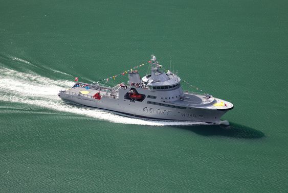 Kystvaktskipet KV Barentshav. Design: Wärtsilä Ship DesignVerft: Myklebust verft. (del av Kleven Maritime)Levert: 2009Framdrift: LNG. Diesel-mekanisk og gass-elektriks Drift: Remøy Management