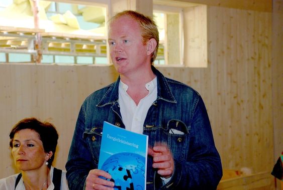 Lars Haltbrekken, passivhus, framleggelse av rapport fra Lavenergiutvalget juni 2009.