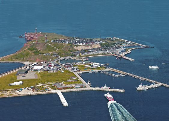 Gasshavn: Øya Helgoland i Nordsjøen utenfor Tyskland blir hjemhavn for en ferge som skal gå på naturgass fra desember 2015. 