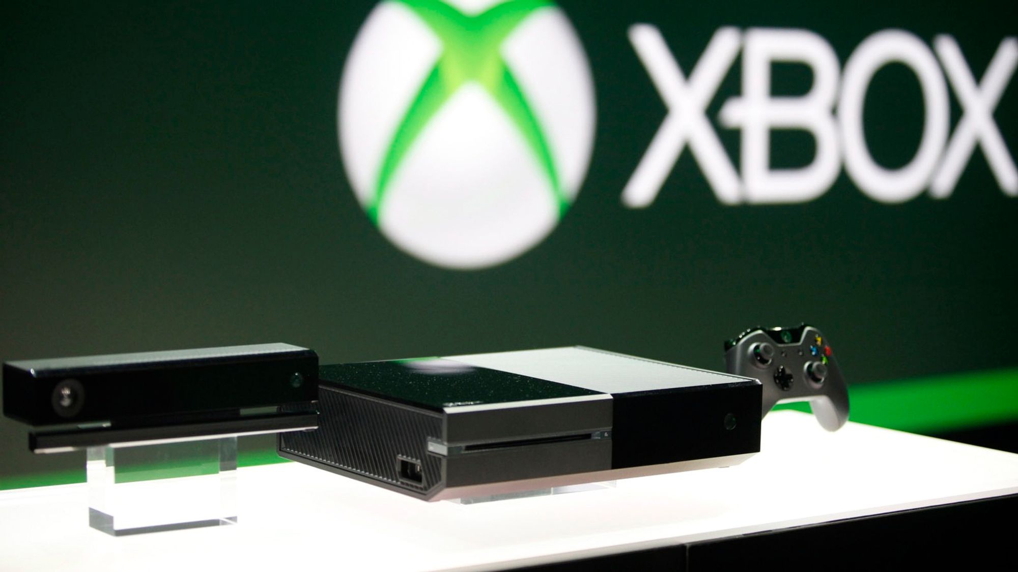 Nye Xbox One skal erobre konsollmarkedet og stua di - Tu.no