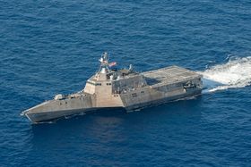 USS Coronado (LCS-4) er et av fartøyene som skal utstyres med langtrekkende missiler før det seiler til vestre deler av Stillehavet neste år. 