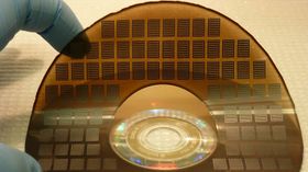 Disse superkondensatorene er produsert ved hjelp av en DVD-brenner, og kan i fremtiden ha stor betydning for hvordan elektronikk utvikles. 