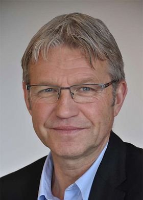 Vidar Lødrup er direktør for HR- og administrasjonsavdelingen i Vegdirektoratet. 