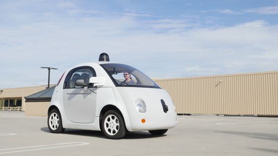 Google er rangert som nr 19 på listen over de med mest patenter innen teknologien knyttet direkte til selvkjørende biler. De har derimot vært tidlig uten med sin prototype som har vært på veien i flere år uten å selv ha påført andre skader.