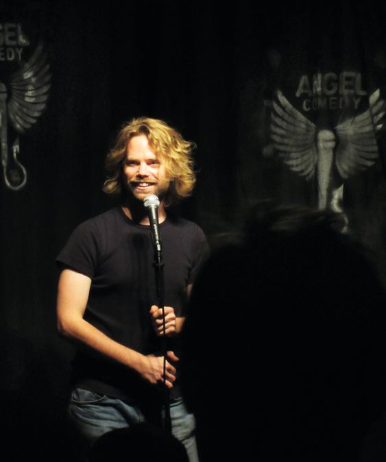 Barry Ferns er en av standup-erne du kan oppleve gratis på Angel Comedy.
