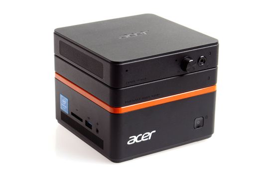 Acer Revo Build M1-601 med harddiskblokk og lydblokk på toppen.