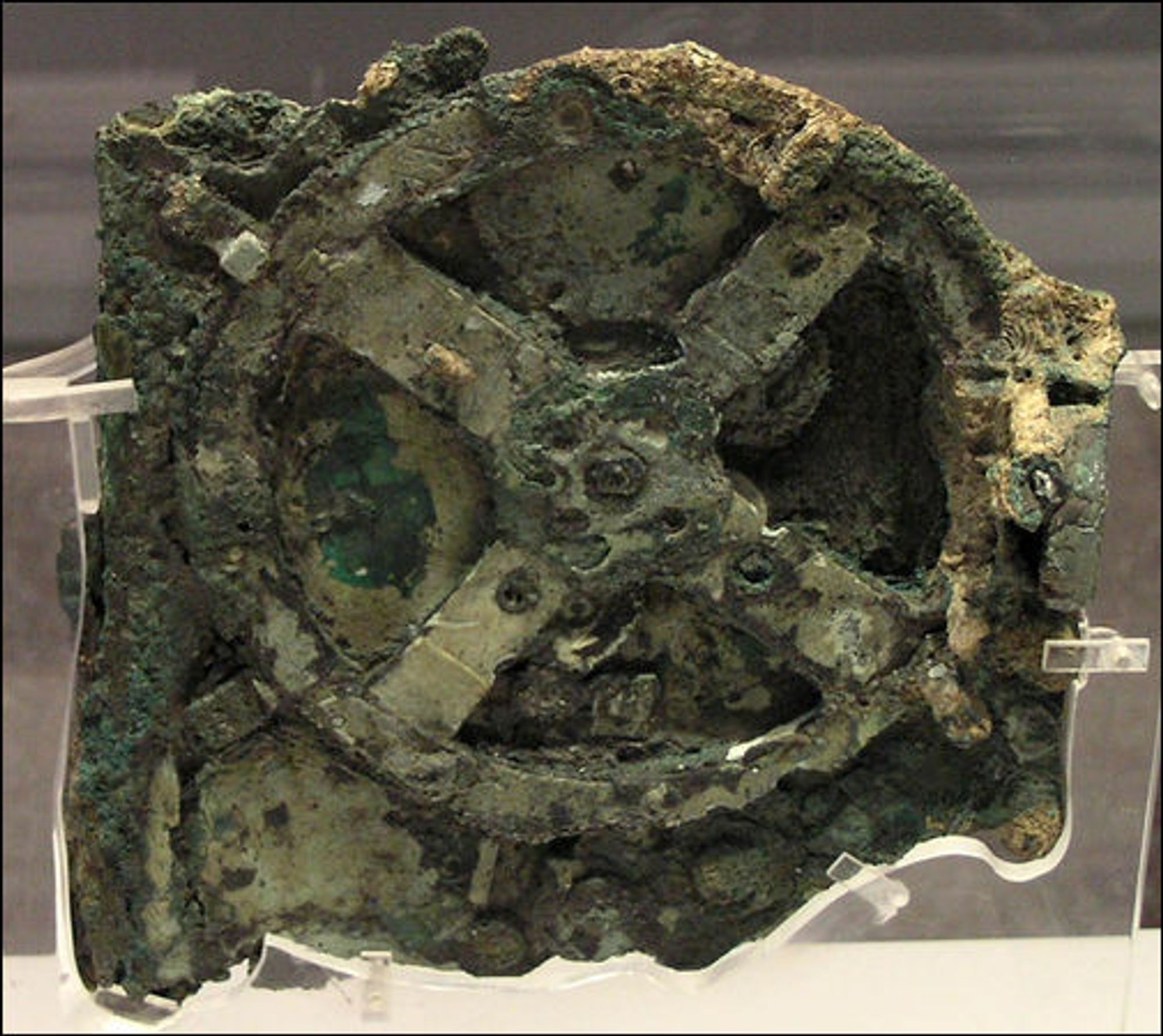 Originalen av Antikythera var i bronse.