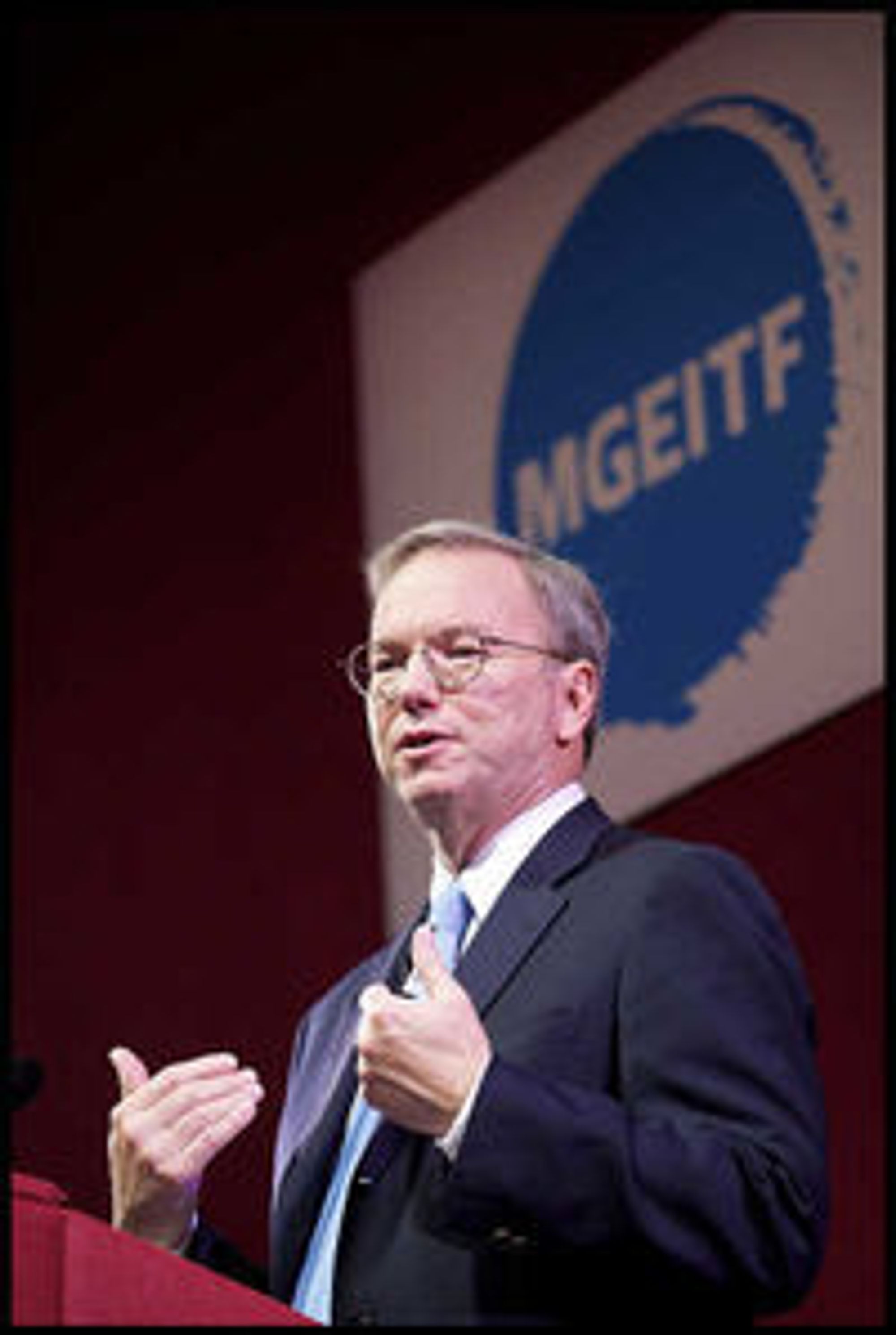 Styreformann i Google, Eric Schmidt, talte til deltakerne under MGEITF 2011.