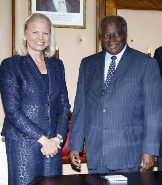 IBMs toppsjef Ginni Rometty møtte mandag Kenyas president Mwai Kibaki for å markere storsatsingen i Afrika.