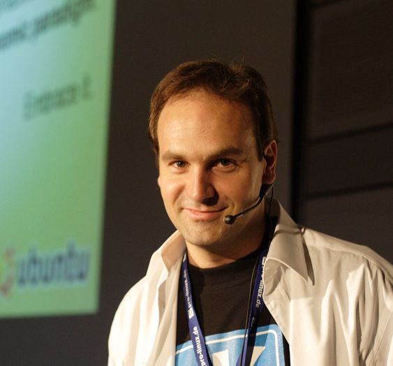 Canonical-sjef Mark Shuttleworth under Linuxtag 2006 i Wiesbaden.